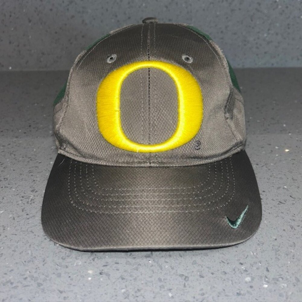 Oregon Ducks Hat Cap Kids Youth Strapback Adjustable Nike Logo Football Gray